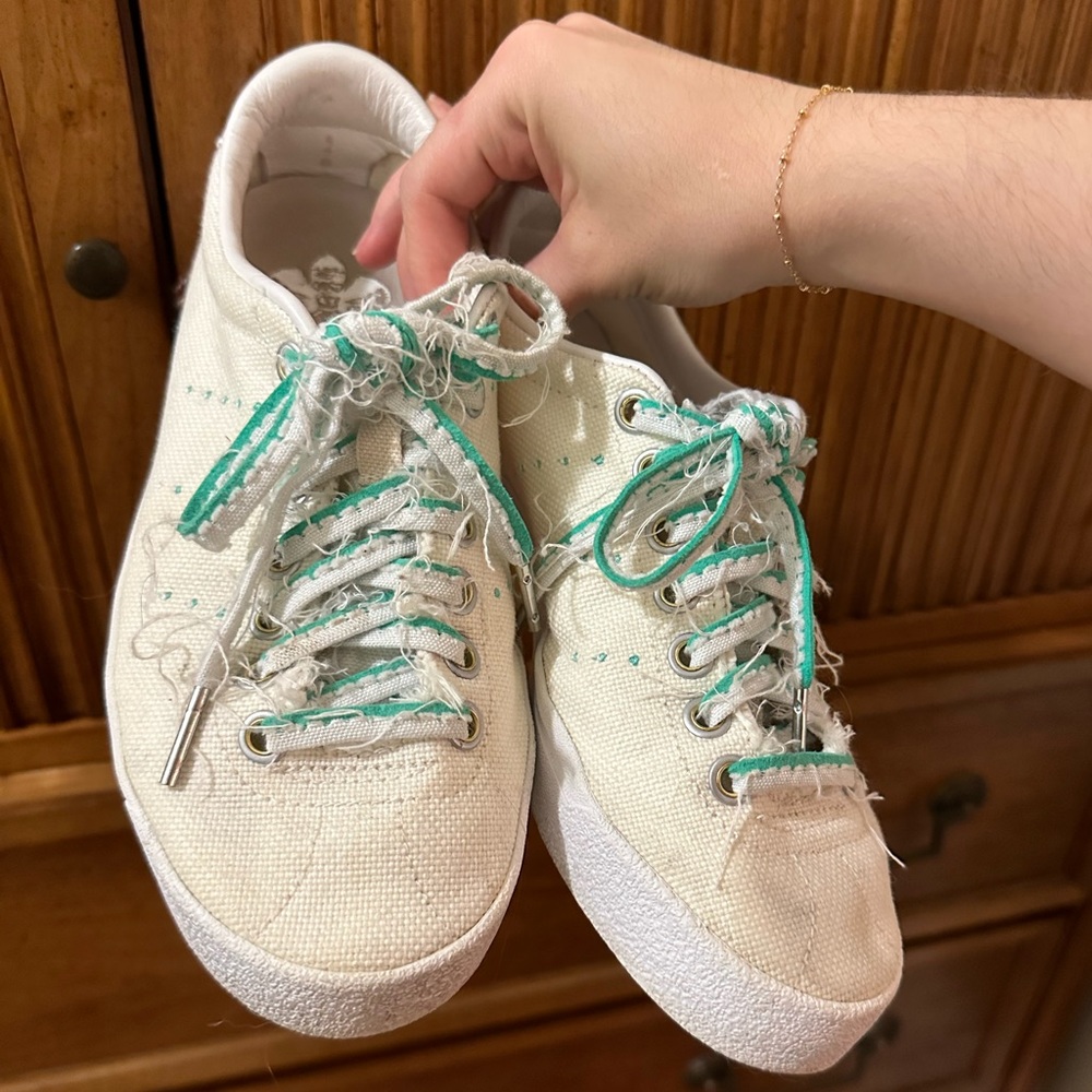 Adidas Donald Glover Lacombe Off White